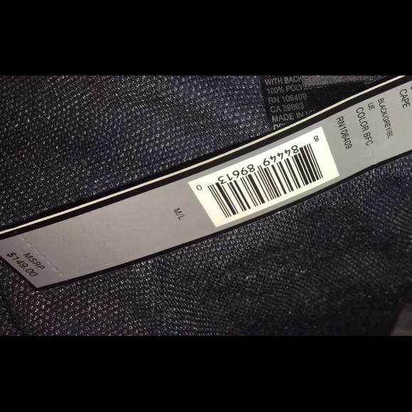 Tahari Poncho Plaid Cape - Picture 8 of 8